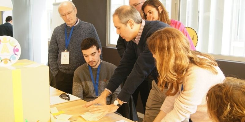 COORDINACIÓN Y TRABAJO EN EQUIPO